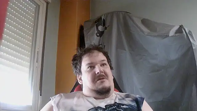 Snapshot of porkorossy chatting on June 12, 2026, 7:29 am porkorossy online show from June 12, 2026, 7:29 am