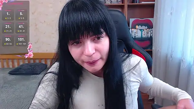 Snapshot of JuicyJess chatting on October 24, 2025, 10:33 am JuicyJess online show from October 24, 2025, 10:33 am