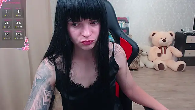 JuicyJess online show from June 12, 2026, 7:46 pm