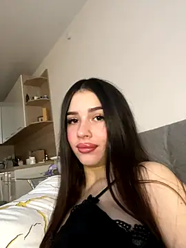 Snapshot of SofiaLaLight chatting on October 8, 2025, 8:23 am SofiaLaLight online show from October 8, 2025, 8:23 am