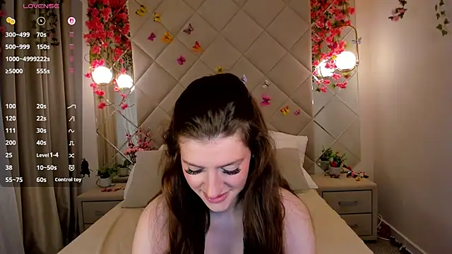 Snapshot of Skinny_Alice chatting on December 17, 2025, 1:11 am Skinny Alice online show from December 17, 2025, 1:11 am