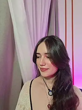 Kate Amaretto  online show from May 13, 2026, 1:36 am