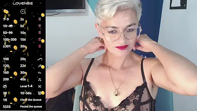 scarlett paris22 online show from March 9, 2025, 12:31 am