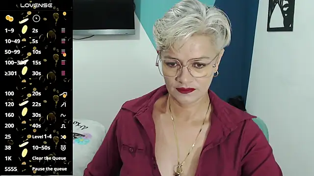 scarlett paris22 online show from March 19, 2025, 11:36 pm
