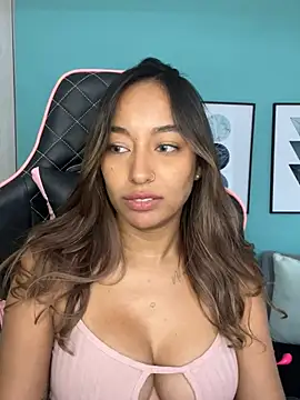 DianaHopson online show from January 19, 2025, 2:28 pm