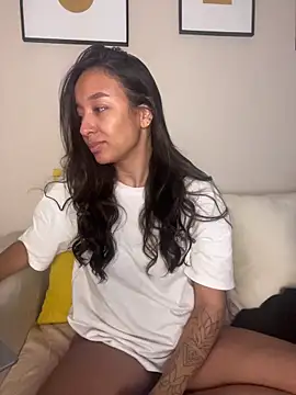 DianaHopson online show from February 25, 2026, 12:53 am