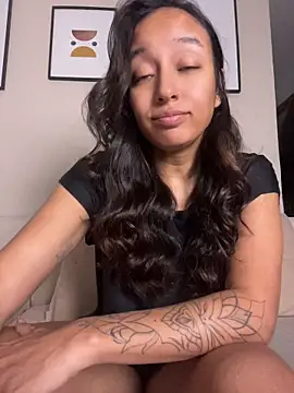 DianaHopson online show from July 2, 2026, 1:27 am