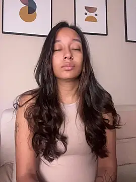 DianaHopson online show from July 17, 2026, 10:33 am
