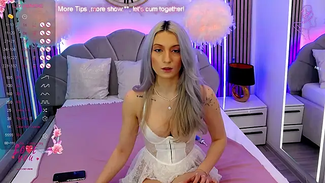 Ella Charm online show from January 10, 2025, 6:49 pm