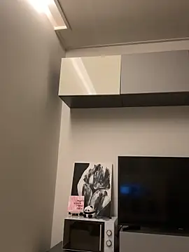 Angela Fosterr online show from October 16, 2025, 4:52 pm