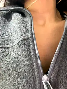 badbaby187 online show from October 27, 2025, 3:49 pm