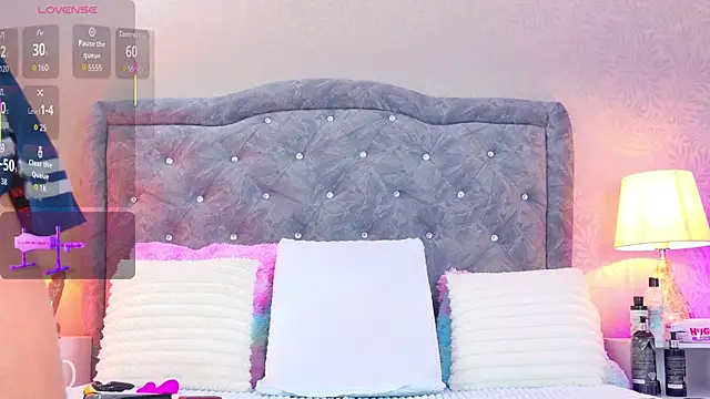 ZafiroClean online show from March 24, 2026, 7:30 pm