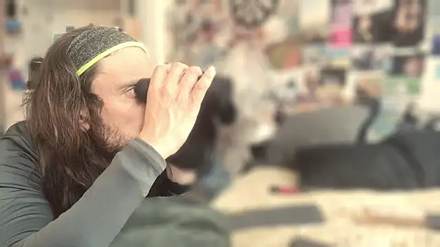 DownstairsSky online show from October 13, 2025, 5:46 pm