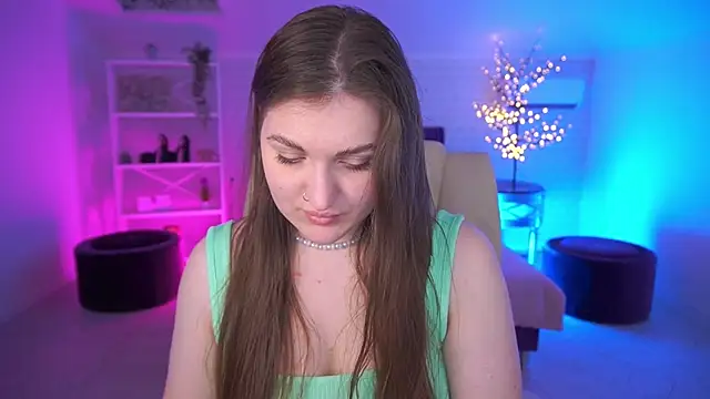 EmmyCharmm online show from June 4, 2026, 5:57 am