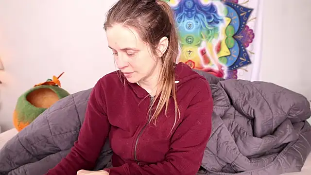 xxpixeyxx online show from February 14, 2025, 5:46 pm