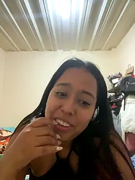 laila044 online show from October 22, 2025, 9:03 pm