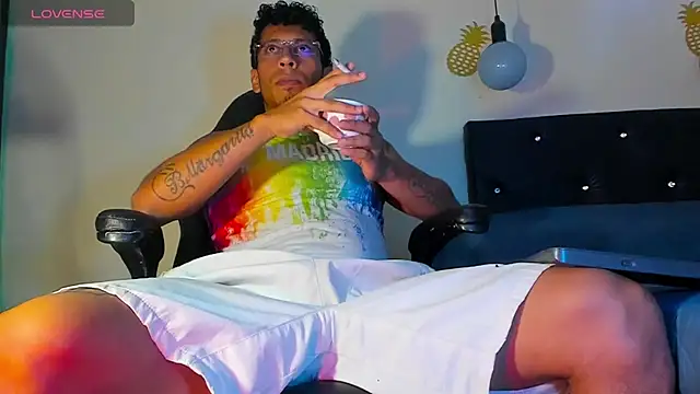 FuckHardlove online show from January 16, 2025, 6:37 pm