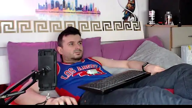 erotico69xxx online show from March 28, 2026, 1:33 pm