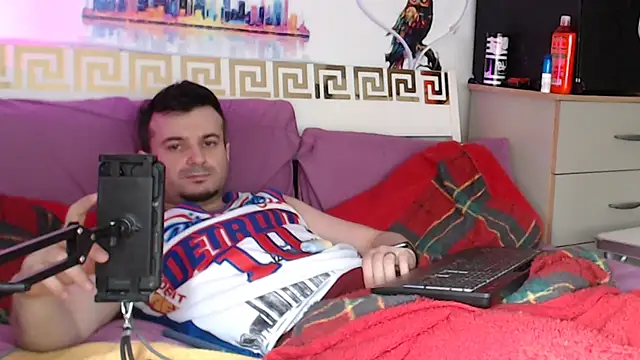 erotico69xxx online show from May 11, 2026, 12:33 pm