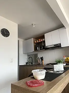 Ameellie online show from September 19, 2025, 3:45 pm