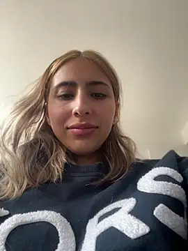 Ameellie online show from June 28, 2026, 2:34 pm