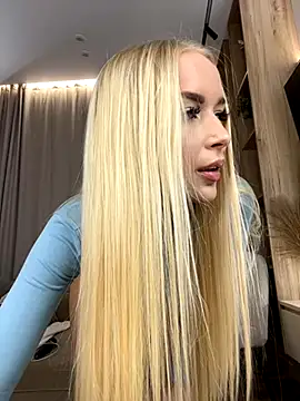 Snapshot of eva_m1racle_ chatting on October 1, 2025, 7:20 pm eva m1racle  online show from October 1, 2025, 7:20 pm