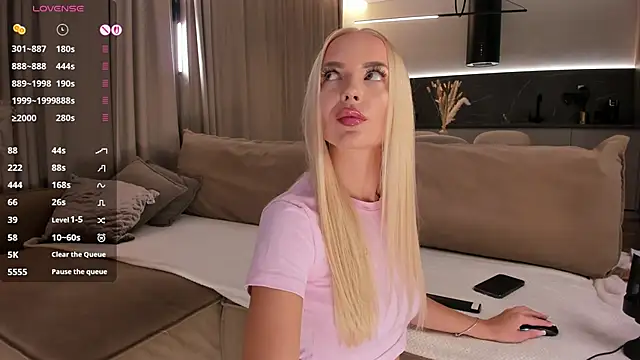 Snapshot of eva_m1racle_ chatting on November 2, 2025, 8:44 pm eva m1racle  online show from November 2, 2025, 8:44 pm