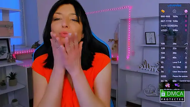 Snapshot of _Kelly__ chatting on March 8, 2026, 10:08 am Kelly online show from March 8, 2026, 10:08 am