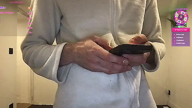 Snapshot of athenphysics chatting on March 16, 2026, 10:47 pm athenphysics online show from March 16, 2026, 10:47 pm