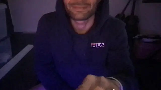 Snapshot of athenphysics chatting on April 1, 2026, 5:54 pm athenphysics online show from April 1, 2026, 5:54 pm