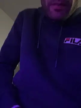 Snapshot of athenphysics chatting on April 2, 2026, 4:37 pm athenphysics online show from April 2, 2026, 4:37 pm