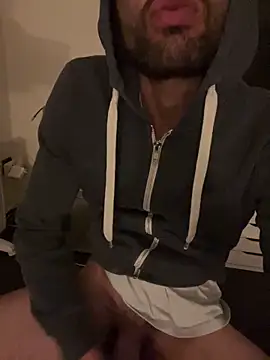 Snapshot of athenphysics chatting on April 12, 2026, 8:03 pm athenphysics online show from April 12, 2026, 8:03 pm