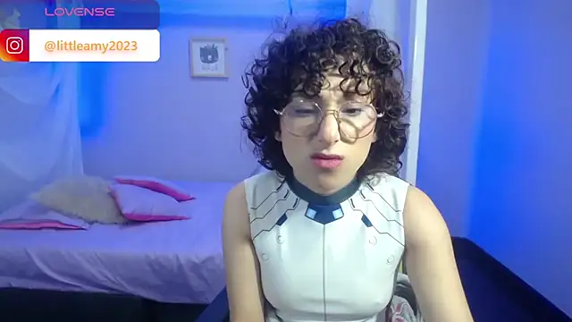 little  amy  online show from December 29, 2024, 1:56 am
