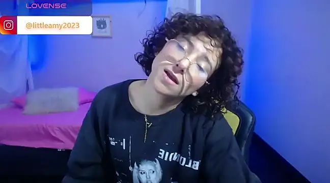 little  amy  online show from January 4, 2025, 2:46 am