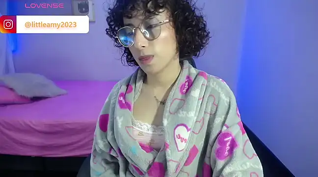 little  amy  online show from January 6, 2025, 4:58 am