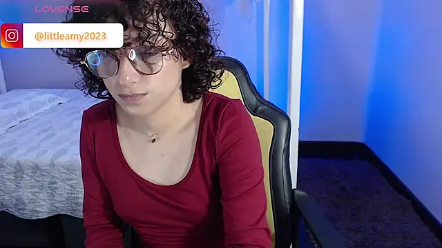 little  amy  online show from February 10, 2025, 9:47 pm