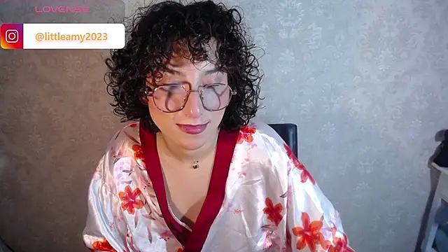 little  amy  online show from March 13, 2025, 8:43 pm
