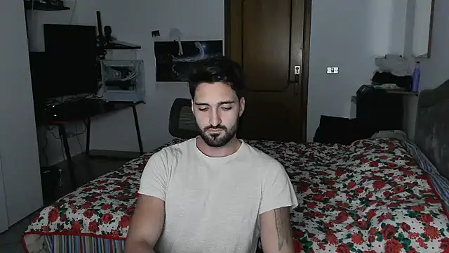 Snapshot of Alexox02 chatting on November 2, 2025, 9:17 pm Alexox02 online show from November 2, 2025, 9:17 pm