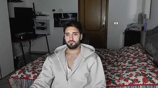 Snapshot of Alexox02 chatting on November 10, 2025, 9:14 pm Alexox02 online show from November 10, 2025, 9:14 pm