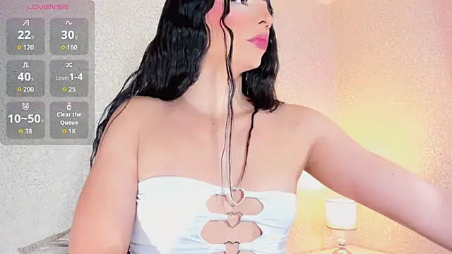 andrea alvarz online show from July 28, 2026, 4:52 am