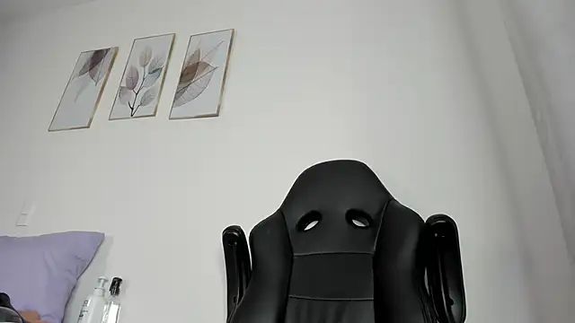  Molly rosse  online show from June 10, 2026, 12:04 pm
