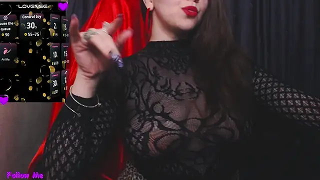 mia-joy online show from October 7, 2025, 8:28 pm