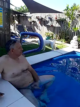 Cock-a-saurus68 online show from November 28, 2025, 5:32 am