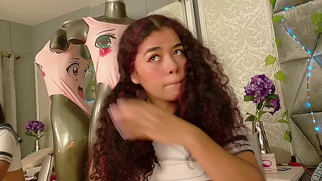 Snapshot of Angela_lovee chatting on September 27, 2025, 12:54 pm Angela lovee online show from September 27, 2025, 12:54 pm