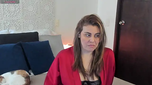 V monse online show from December 18, 2025, 4:46 pm