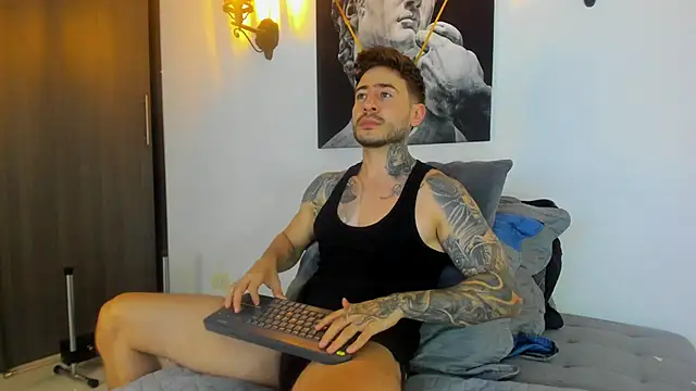Snapshot of ChrisMiller69 chatting on December 3, 2024, 11:02 pm ChrisMiller69 online show from December 3, 2024, 11:02 pm