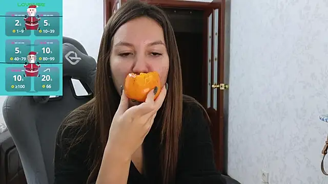 Snapshot of Nelly_Fischer chatting on January 6, 2025, 3:08 pm Nelly Fischer online show from January 6, 2025, 3:08 pm