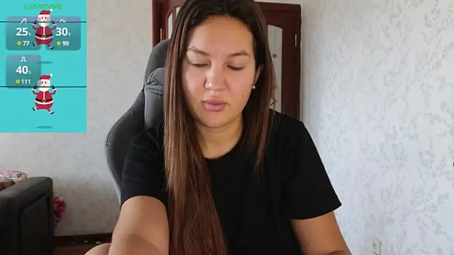 Snapshot of Nelly_Fischer chatting on January 7, 2025, 6:27 am Nelly Fischer online show from January 7, 2025, 6:27 am