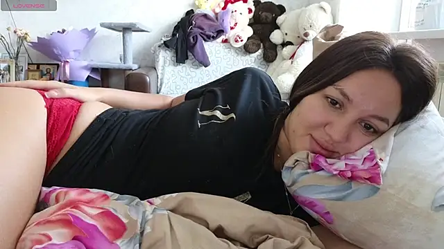 Snapshot of Nelly_Fischer chatting on February 13, 2025, 7:13 am Nelly Fischer online show from February 13, 2025, 7:13 am