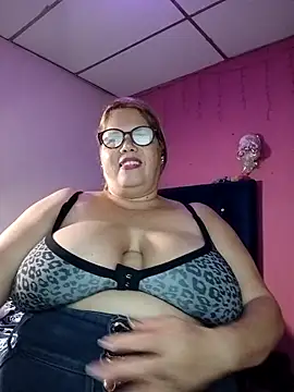 EllisW8 online show from September 23, 2025, 10:57 pm